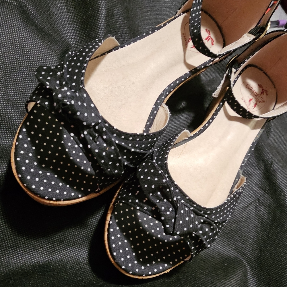 Banned Apparel Vintage Retro Polka Dot Flats Platform Heel - Picture 2 of 8